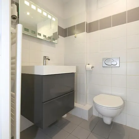 Apartamento 402 - Elegant Et Confortable A 5 *