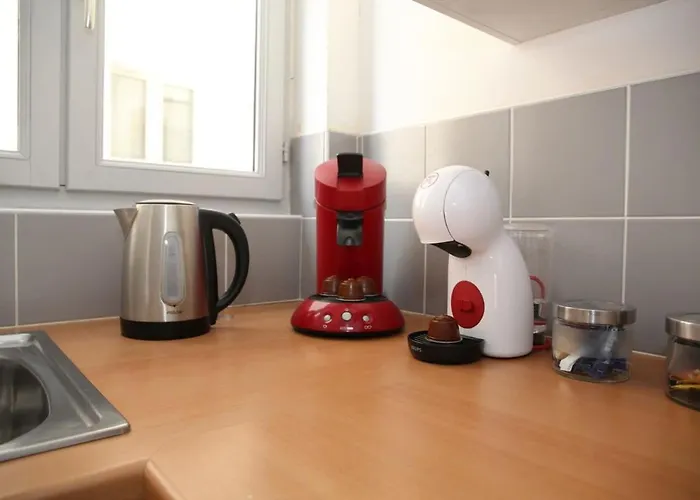 402 - Elegant Et Confortable A 5 דירה *