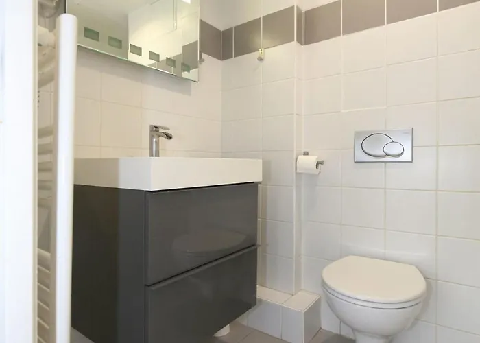 アパート 402 - Elegant Et Confortable A 5 *